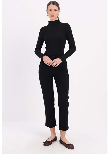 Siyah-Rahat Kalıp Dar Paça Pantolon