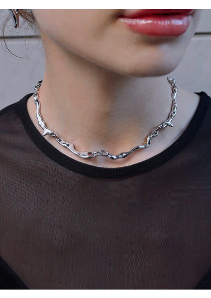 Soyut Figür Rodyum Choker Kolye