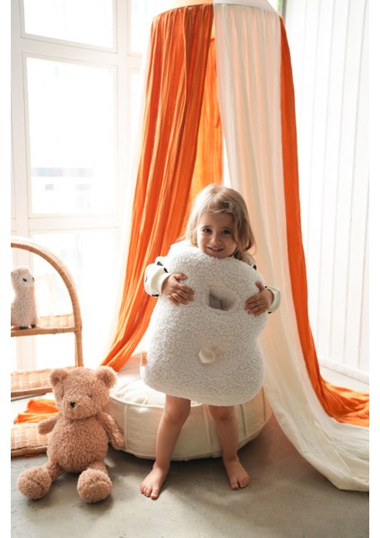 B harfli yastık ve kırlent, peluş, 40x40, beyaz, bebek ve çocuk odası dekor. fırsatları