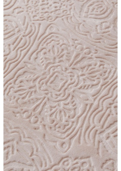 Yumuşak Emboslu Pembe Tek Kişilik Battaniye, Polyester, Kırışmaya Dayanıklı