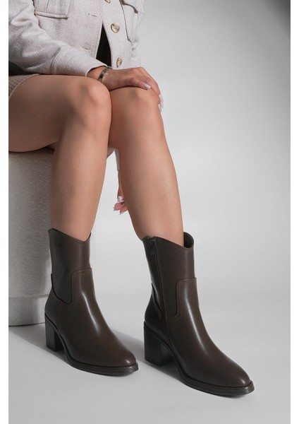 Kadın Fermuarlı Sivri Burun Kalın Topuklu Bot Tasim Kahve fiyatları