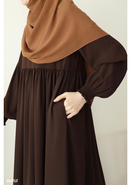 Eda Elbise Kahverengi indirimleri