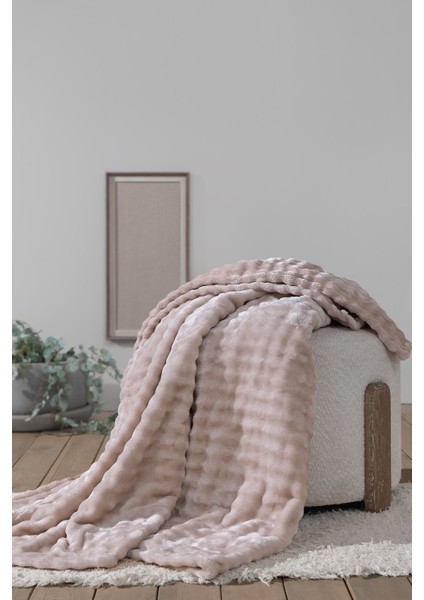 Yumuşak ve rahat 140x190 cm pudra renkli battaniye, wellsoft malzeme, düz desen