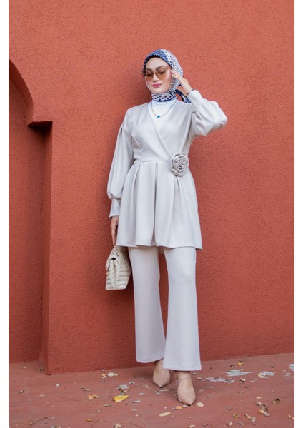 Rose Dalgıç Gül Detaylı Pantolon Tunik Takım-Zeytin