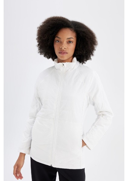 Fit Su Geçirmez Hafif Mont Slim Fit Dar Kesim Kapüşonlu Fermuarlı Cepli Mevsimlik C7802AX24WN indirimleri