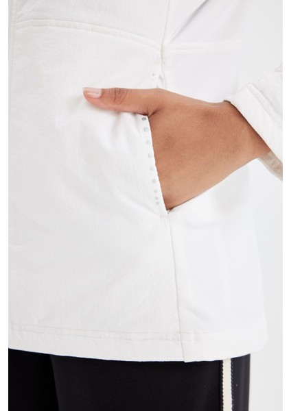 Fit Su Geçirmez Hafif Mont Slim Fit Dar Kesim Kapüşonlu Fermuarlı Cepli Mevsimlik C7802AX24WN