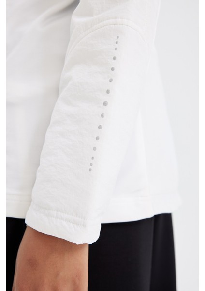 Fit Su Geçirmez Hafif Mont Slim Fit Dar Kesim Kapüşonlu Fermuarlı Cepli Mevsimlik C7802AX24WN