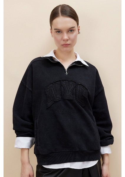 Oversize Yarım Fermuarlı Baskılı Soluk Yıkama Efektli Kalın Sweatshirt C2014AX24SP