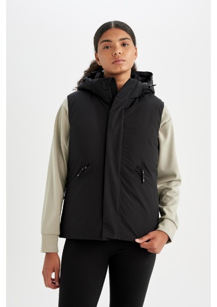 DeFactoFit Su İtici Şişme Yelek Rüzgar Geçirmez Normal Kesim Kapüşonlu Fermuarlı Cepli C4767AX24AU modelleri