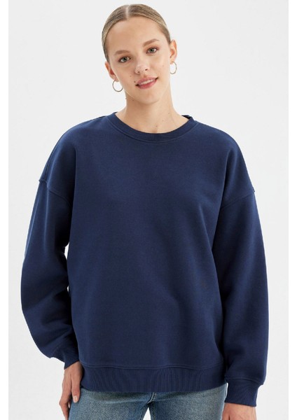 Oversize Geniş Kalıp Bisiklet Yaka Kalın Basic Düz Sweatshirt Y1346AZ24WN