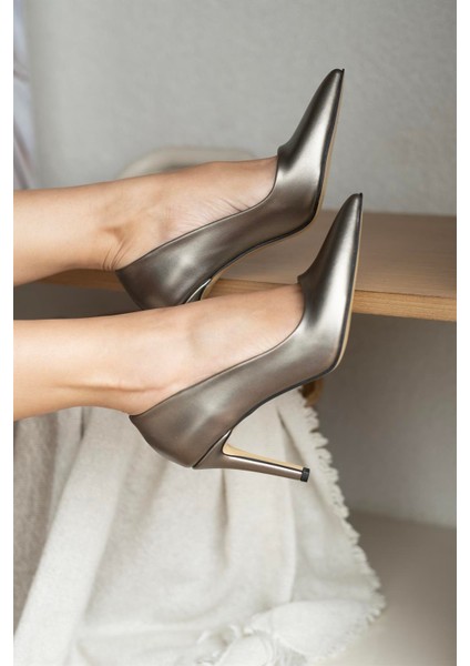 Özel Seri Klasik Stiletto Platin