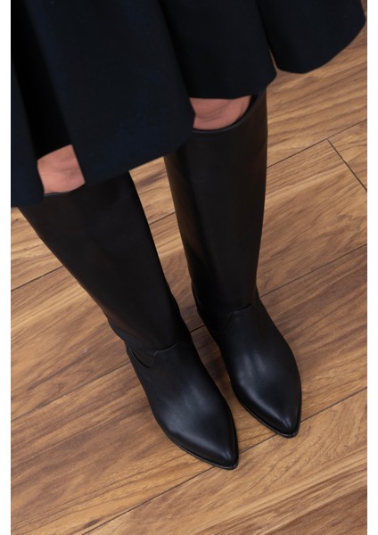Sivri Kalıp Çizme Siyah fırsatları