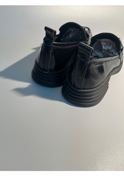 Noble Shoes Hakiki Deri Rugan Bayan Loafer fiyatları
