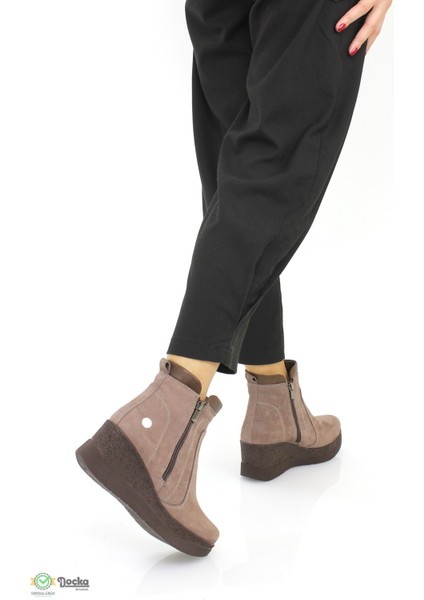 Kadın Ortopedik Hakiki Deri Bağcıksız Dolgu Topuk Bot M25/KB4340 fırsatları