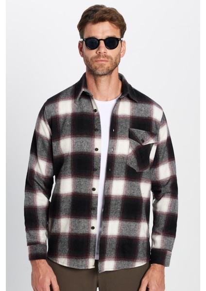 Erkek Klasik Fit Normal Kesim Oduncu Tek Cepli Kışlık Gömlek