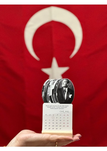 2025 Atatürk Takvimi Ahşap Ayaklı Atatürk Temalı Mini Özel Tasarım Takvim, Atatürk 2025 Takvim