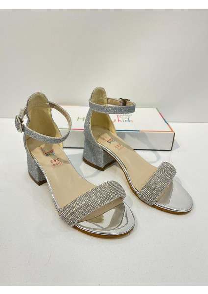 Kız Çocuk Abiye Ayakkabı Gümüş Rugan Tek Bantlı Taşlı Mezüniyet-Düğün Topuklu Çocuk Abiye Ayakkabı fırsatları