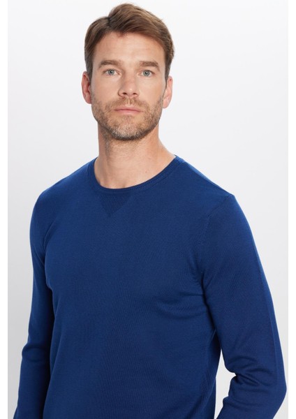 Erkek Slim Fit Dar Kesim Bisiklet Yaka Lacivert Triko Kazak