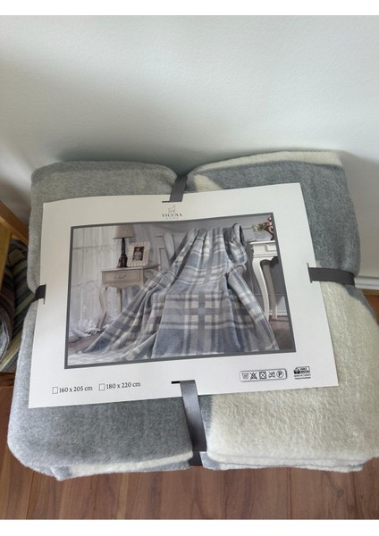 Yumuşak Peluş Battaniye 160x205, Tek Kişilik, Bej, Akrilik, Konfor ve Şıklık Sunar