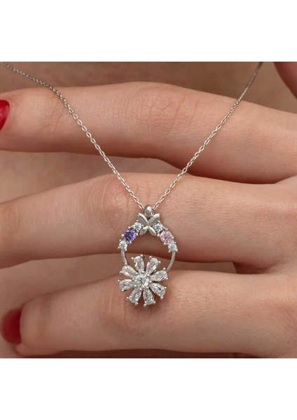 Gümüş Beyaz Dönen Çiçek Kadın Kolye