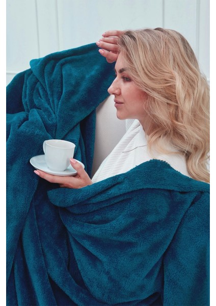 Yumuşak Peluş Polar Battaniye 100x150 cm, 4 mevsim kullanıma uygun, rahat ve şık mavi