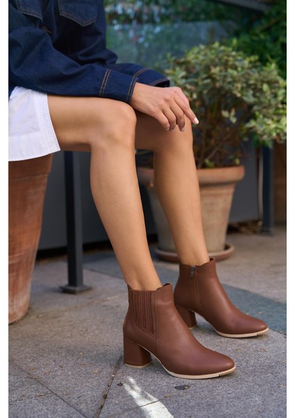 Taba Kadın Küt Burunlu Lastikli Bot modelleri