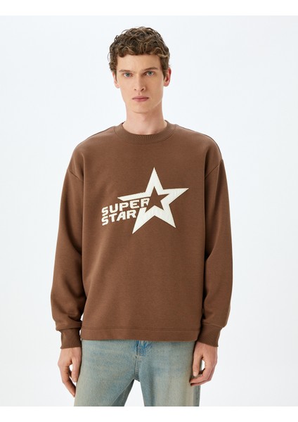 Bisiklet Yaka Oversize Pamuk Karışımlı Slogan Baskılı Sweatshirt modelleri