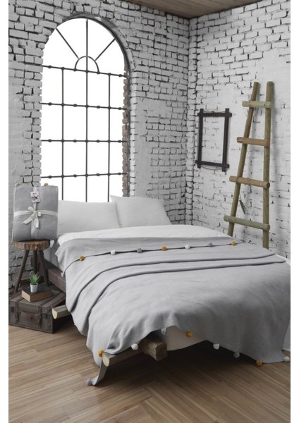 Renkli ve yumuşak tek kişilik pamuklu ponponlu pike battaniye 150x200