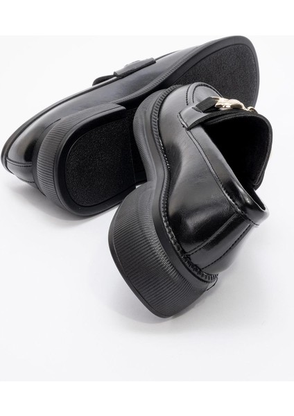 Tokalı Kaydırmaz Kadın Loafer Ayakkabı SİYAH KIRIŞIK fırsatları