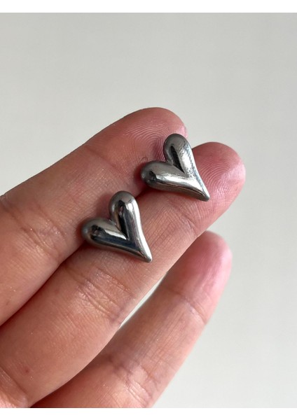 Minik Kalpli Çivi Küpe Silver