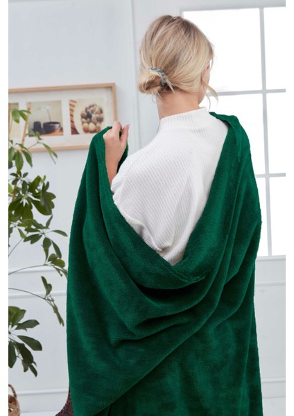 Zümrüt Yeşili Soft Battaniye 150x200 cm, Tek Kişilik, Rahat ve Şık Tasarım fiyatları
