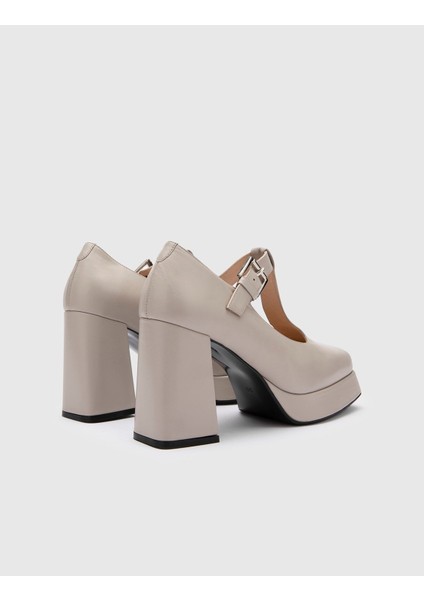 Beny Deri Kadın Bej Topuklu Ayakkabı
