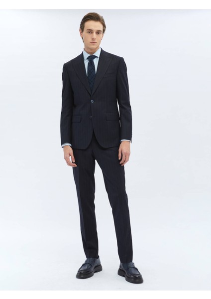 Lacivert Çizgili Modern Fit Yün Karışımlı Takım Elbise