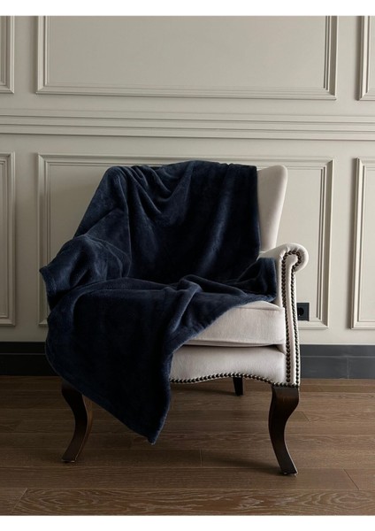 Yumuşak ve şık 130x170 cm lacivert polyester TV battaniyesi fırsatları