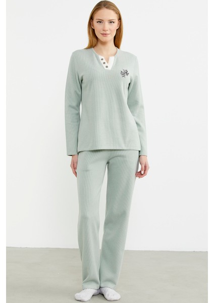 Fitilli Yaka Detaylı Pijama Takım - Yeşil