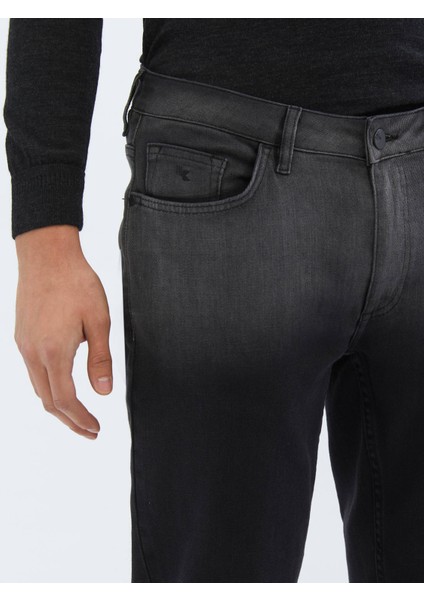 Siyah Slim Fit Çevre Dostu Denim Pamuk Karışımlı Pantolon modelleri