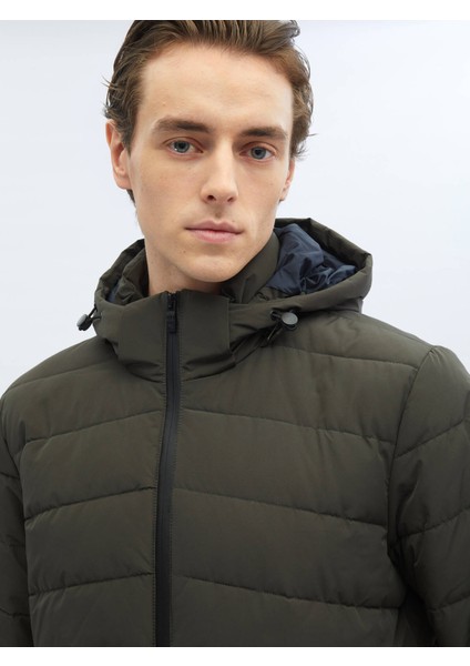 Haki Regular Fit Kapüşonlu Casual Dokuma Mont indirimleri