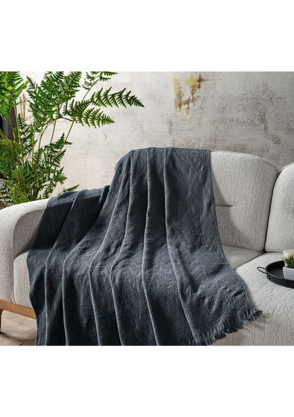İndigo renkli, pamuklu, 130x170 cm şal, şık ve rahat oturma alanları için ideal