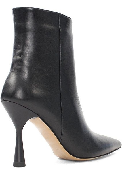 Kadın Siyah Fermuarlı İnce Topuklu Deri Bot indirimleri