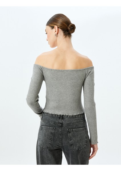 Uzun Kollu Madonna Yaka Omzu Açık Asimetrik Pencere Detaylı Bluz fırsatları