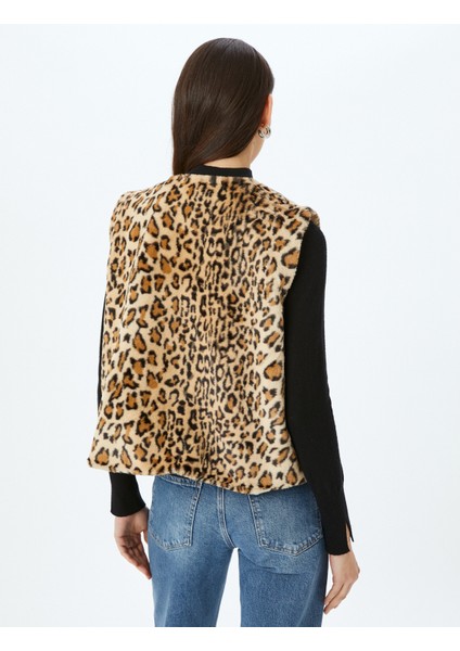 Yuvarlak Yaka Kolsuz Leopar Desenli Suni Kürk Yelek fırsatları