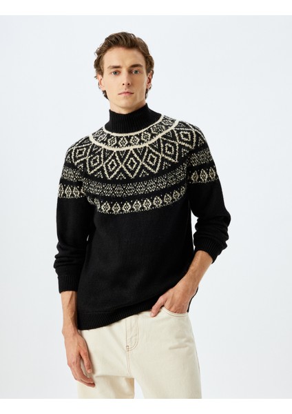 Dik Yaka Desenli Triko Kazak fiyatları