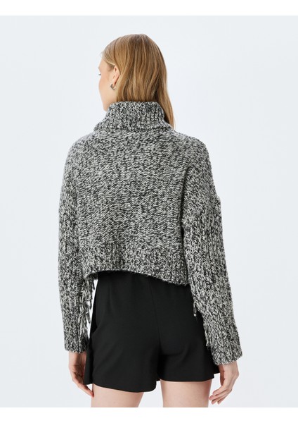 Triko Püskül Detaylı Uzun Kollu Kırçıllı Balıkçı Yaka Kazak fırsatları