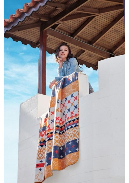 Yumuşak Peluş Battaniye 160x220 cm, Lacivert-Sarı-Krem, Akrilik, Kalın ve Sıcak