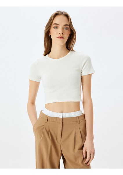 Basic Kısa Kollu Bisiklet Yaka Slim Fit Crop Kaşkorse Tişört