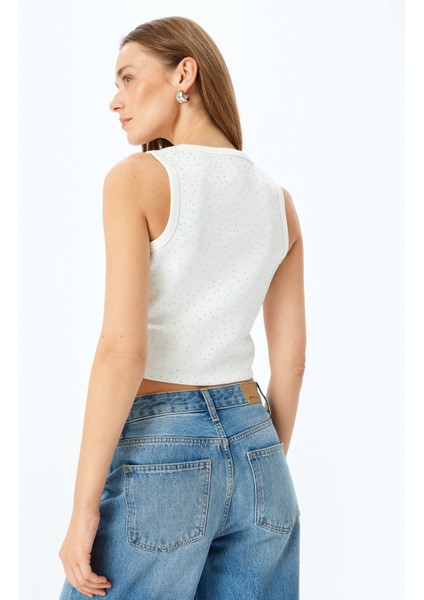 Taş Detaylı Halter Yaka Kolsuz Scuba Kumaş Crop Bluz fırsatları