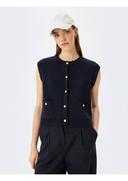 Düğmeli Cep Detaylı Bisiklet Yaka Kolsuz Triko Yelek modelleri