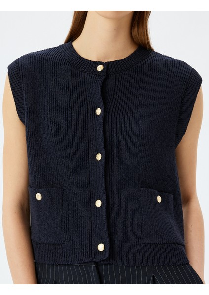 Düğmeli Cep Detaylı Bisiklet Yaka Kolsuz Triko Yelek indirimleri