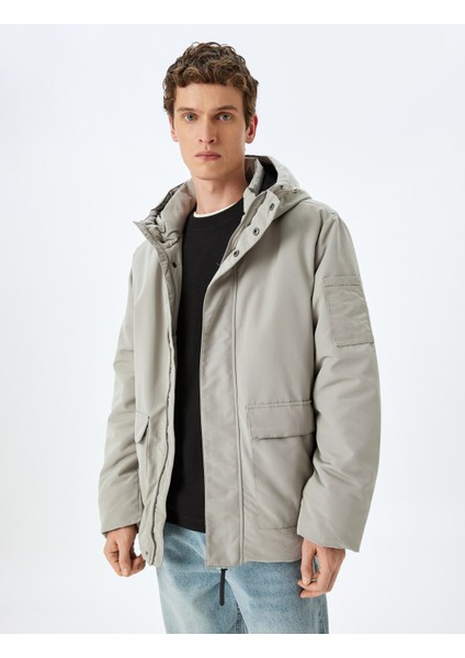 Fermuarlı Slim Fit Kapşonlu Mont modelleri