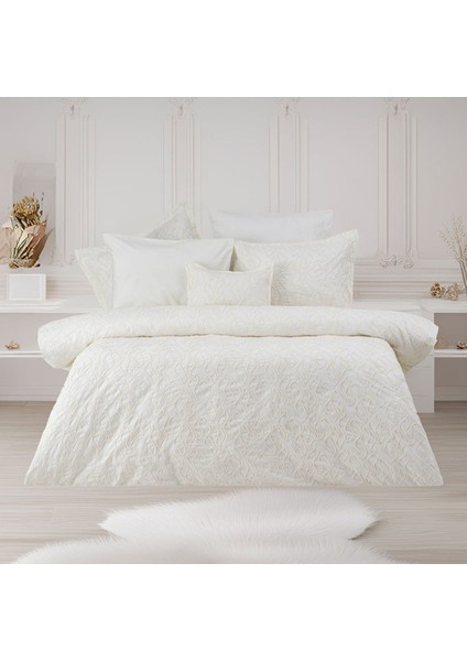 Liza Pamuklu Çift Kişilik Nakışlı Nevresim Seti